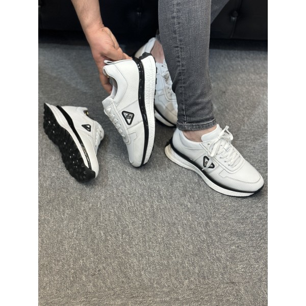  İthal Balon Tabanlı Toka Detaylı Rahat Spor Ayakkabı