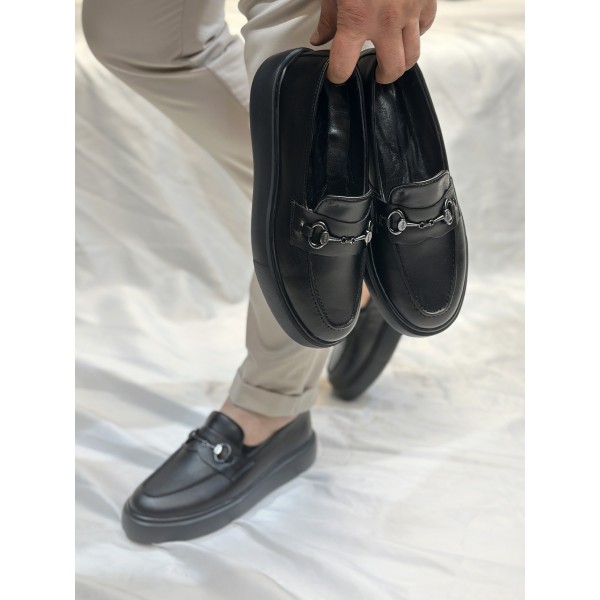 Jet Black Demir Toka Detaylı Hakiki Deri Babet Ayakkabı