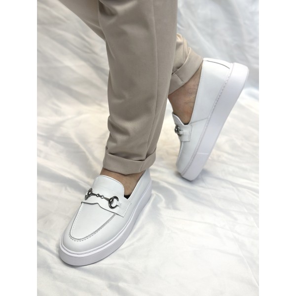 Jet Black Demir Toka Detaylı Hakiki Deri Babet Ayakkabı