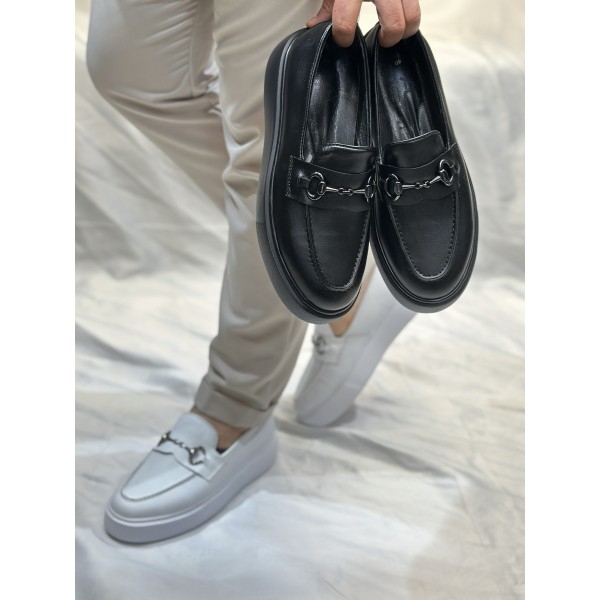 Jet Black Demir Toka Detaylı Hakiki Deri Babet Ayakkabı