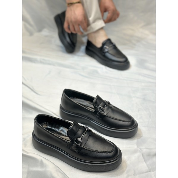 Jet Black Demir Toka Detaylı Hakiki Deri Babet Ayakkabı