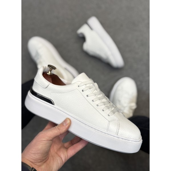 Toka Detaylı Hakiki Deri Sneaker 