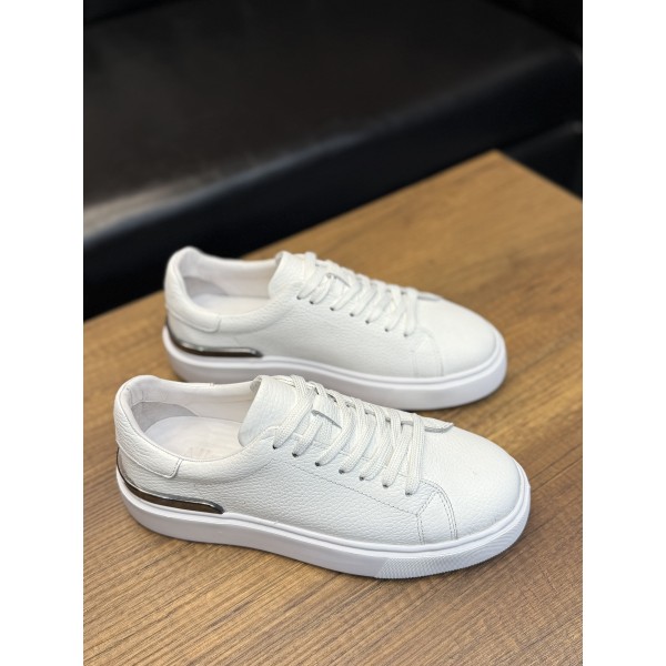 Toka Detaylı Hakiki Deri Sneaker 