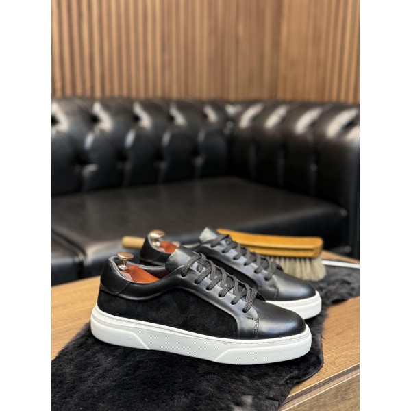 Şık zarif deri sneaker ayakkabı