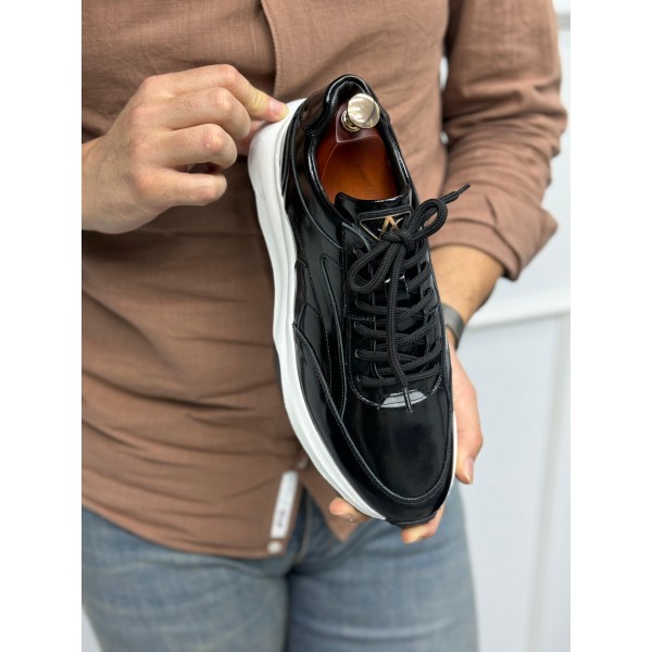 İthal Tabanlı Rugan Sneaker Ayakkabı 