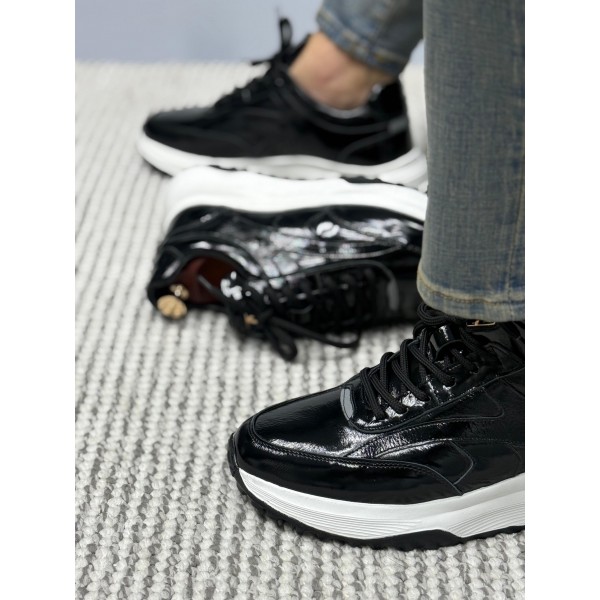 İthal Tabanlı Rugan Sneaker Ayakkabı 