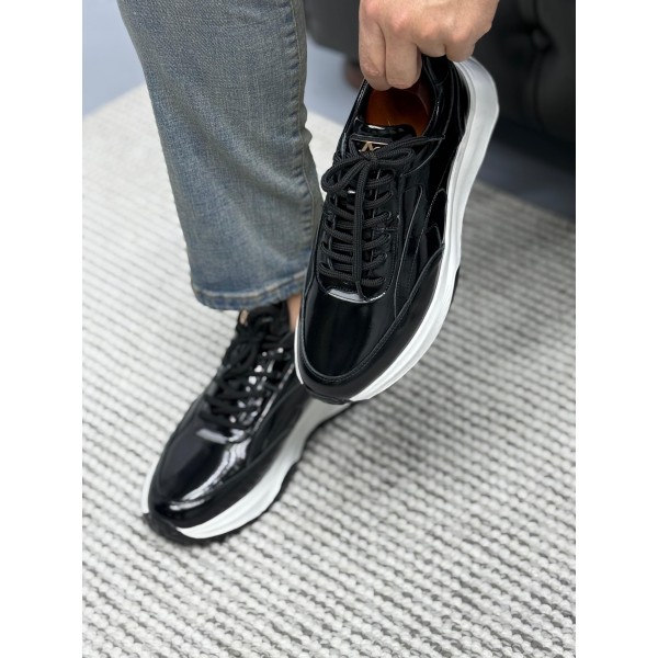 İthal Tabanlı Rugan Sneaker Ayakkabı 