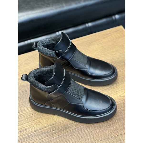 Deri Keçe Detaylı Spor Bot