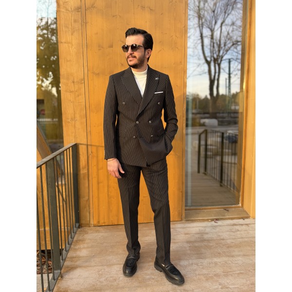 İtalyan Stil Slim Fit Çizgili Kruvaze Takım Elbise 