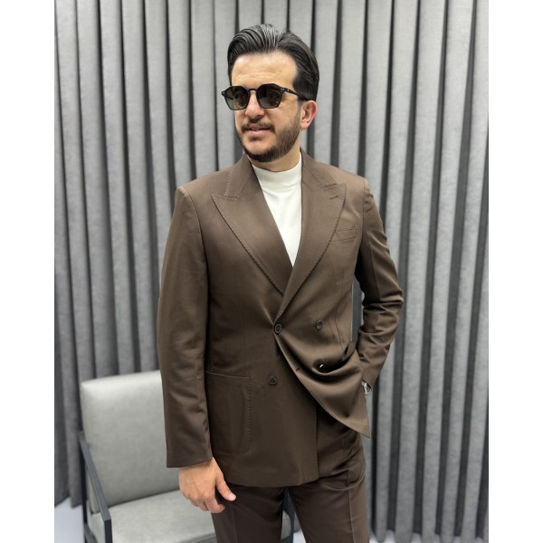 Classic Brown Kruvaze Takım Elbise Pile ve Toka Detaylı