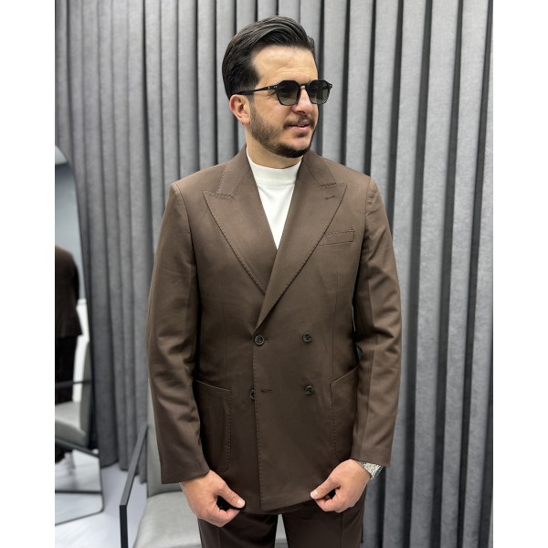 Classic Brown Kruvaze Takım Elbise Pile ve Toka Detaylı