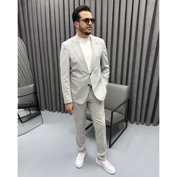 Açık Gri İnce Çizgili Modern Takım Elbise